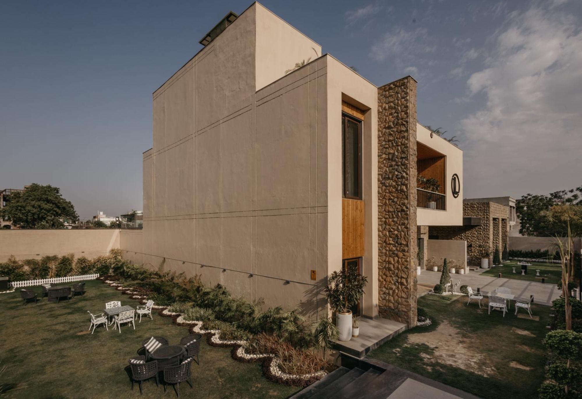 Luxury Lofts Hotel Amritsar Ngoại thất bức ảnh