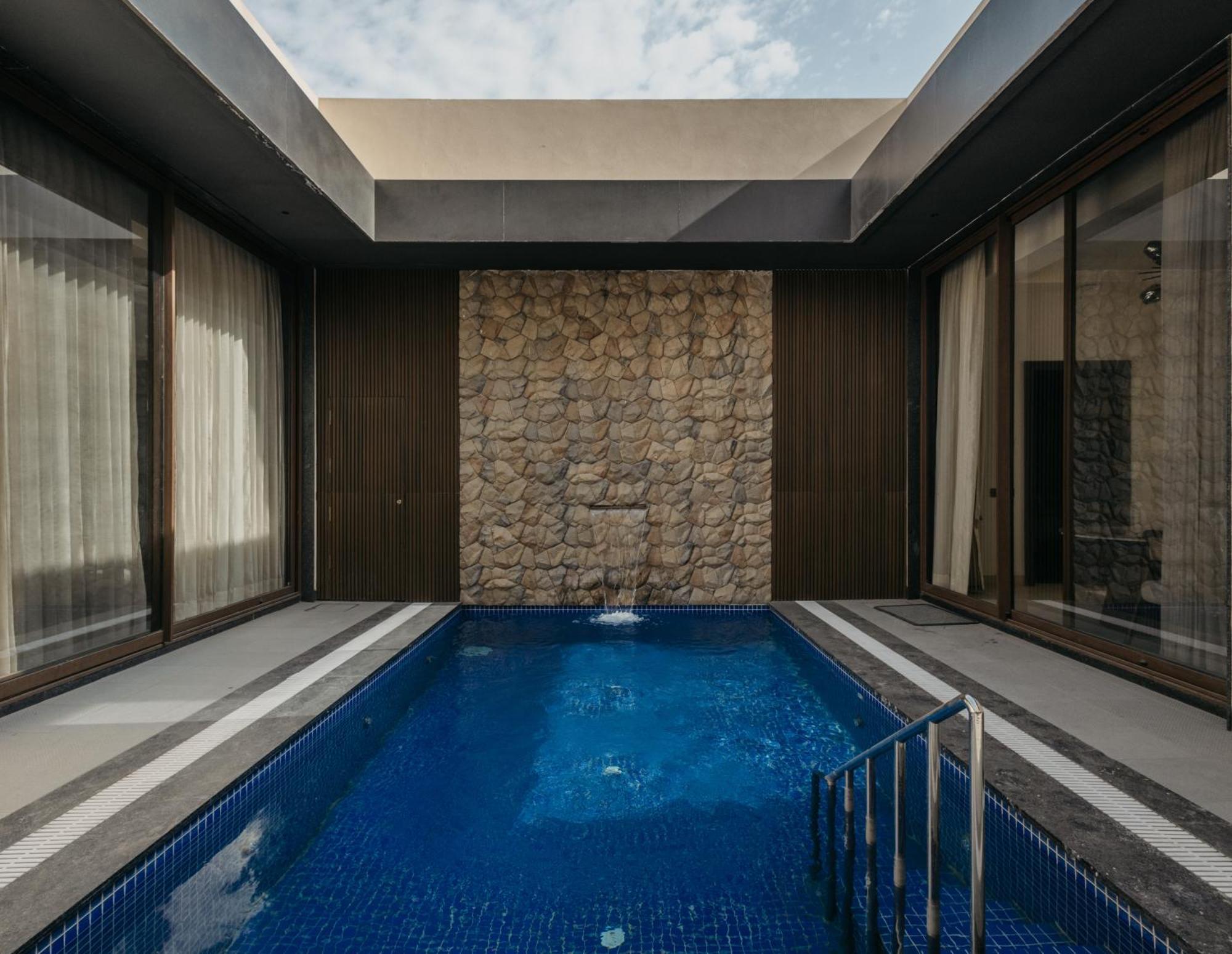 Luxury Lofts Hotel Amritsar Ngoại thất bức ảnh